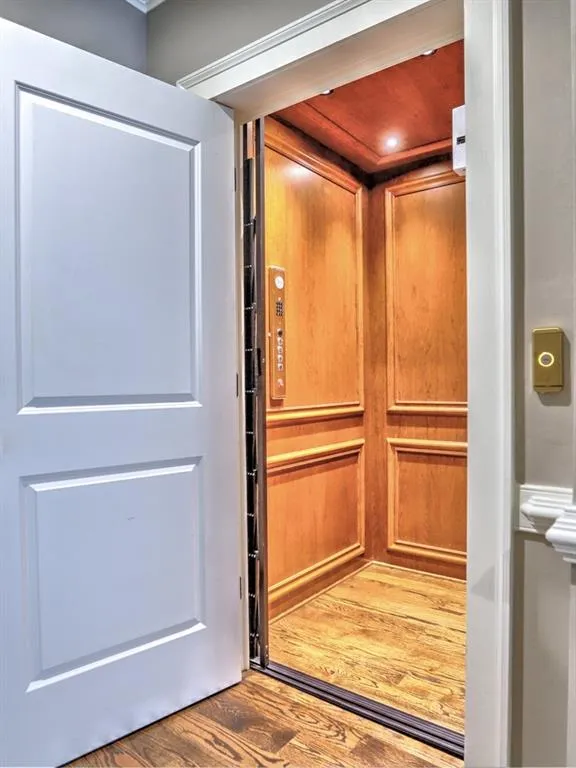 710 Creekgarden Court Unit 15, Atlanta, Georgia 30339, 3 Bedrooms Bedrooms, ,3 BathroomsBathrooms,Residential,Sold,710 Creekgarden Court Unit 15,7061674