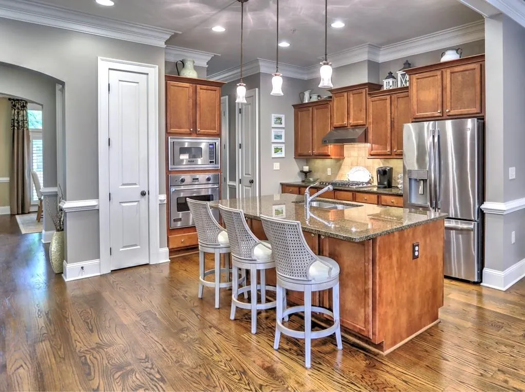 710 Creekgarden Court Unit 15, Atlanta, Georgia 30339, 3 Bedrooms Bedrooms, ,3 BathroomsBathrooms,Residential,Sold,710 Creekgarden Court Unit 15,7061674