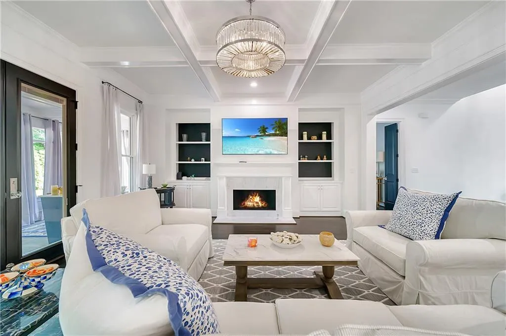 5380 High Point Manor, Sandy Springs, Georgia 30342, 6 Bedrooms Bedrooms, ,6 BathroomsBathrooms,Residential,Sold,5380 High Point Manor,6896797