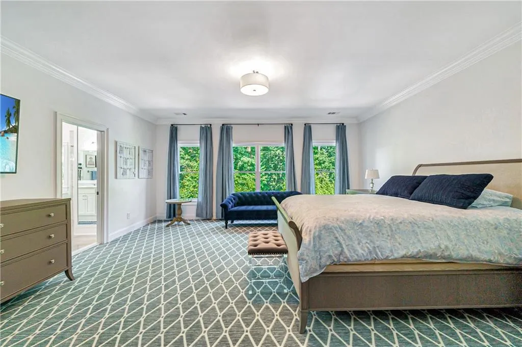 5380 High Point Manor, Sandy Springs, Georgia 30342, 6 Bedrooms Bedrooms, ,6 BathroomsBathrooms,Residential,Sold,5380 High Point Manor,6896797