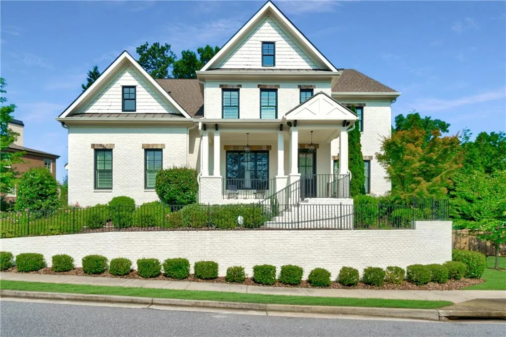 5380 High Point Manor, Sandy Springs, Georgia 30342, 6 Bedrooms Bedrooms, ,6 BathroomsBathrooms,Residential,Sold,5380 High Point Manor,6896797