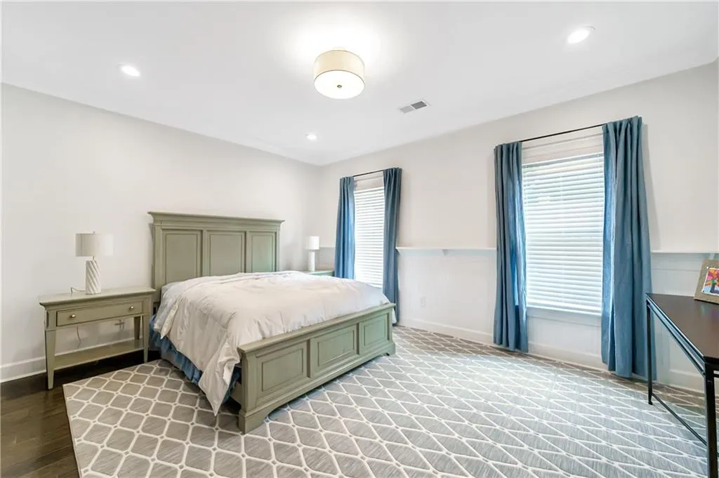 5380 High Point Manor, Sandy Springs, Georgia 30342, 6 Bedrooms Bedrooms, ,6 BathroomsBathrooms,Residential,Sold,5380 High Point Manor,6896797