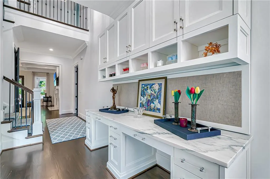 5380 High Point Manor, Sandy Springs, Georgia 30342, 6 Bedrooms Bedrooms, ,6 BathroomsBathrooms,Residential,Sold,5380 High Point Manor,6896797