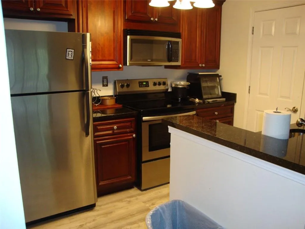 1204 Santa Fe Parkway, Atlanta, Georgia 30350, 1 Bedroom Bedrooms, ,1 BathroomBathrooms,Residential,Sold,1204 Santa Fe Parkway,6892274