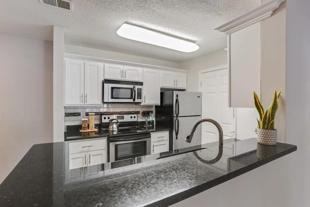 5103 Santa Fe Parkway, Sandy Springs, Georgia 30350, 2 Bedrooms Bedrooms, ,2 BathroomsBathrooms,Residential,Sold,5103 Santa Fe Parkway,6549697