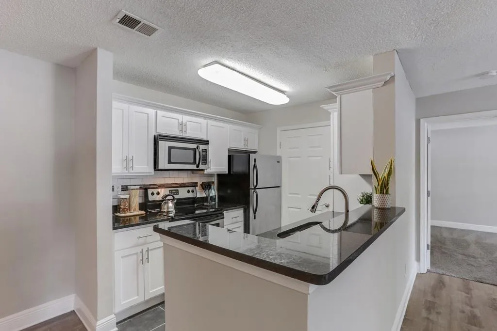 5103 Santa Fe Parkway, Sandy Springs, Georgia 30350, 2 Bedrooms Bedrooms, ,2 BathroomsBathrooms,Residential,Sold,5103 Santa Fe Parkway,6549697