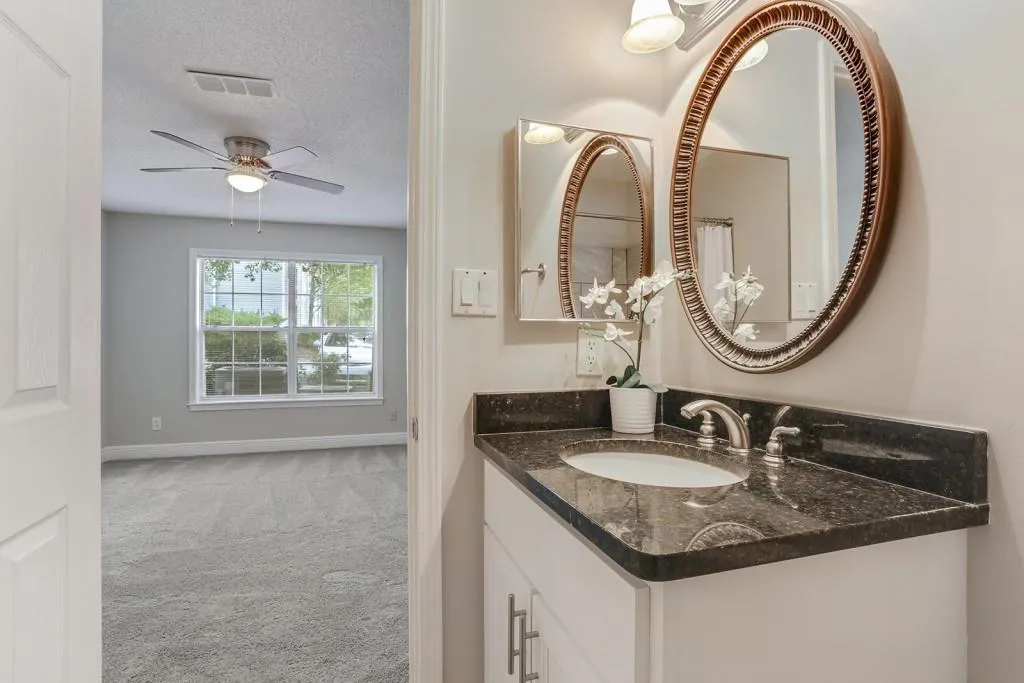 5103 Santa Fe Parkway, Sandy Springs, Georgia 30350, 2 Bedrooms Bedrooms, ,2 BathroomsBathrooms,Residential,Sold,5103 Santa Fe Parkway,6549697