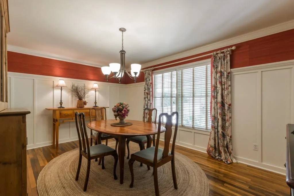 21 Brandon Ridge Drive, Sandy Springs, Georgia 30328, 4 Bedrooms Bedrooms, ,2 BathroomsBathrooms,Residential,Sold,21 Brandon Ridge Drive,5679907