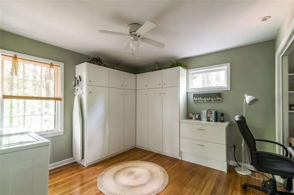 21 Brandon Ridge Drive, Sandy Springs, Georgia 30328, 4 Bedrooms Bedrooms, ,2 BathroomsBathrooms,Residential,Sold,21 Brandon Ridge Drive,5679907