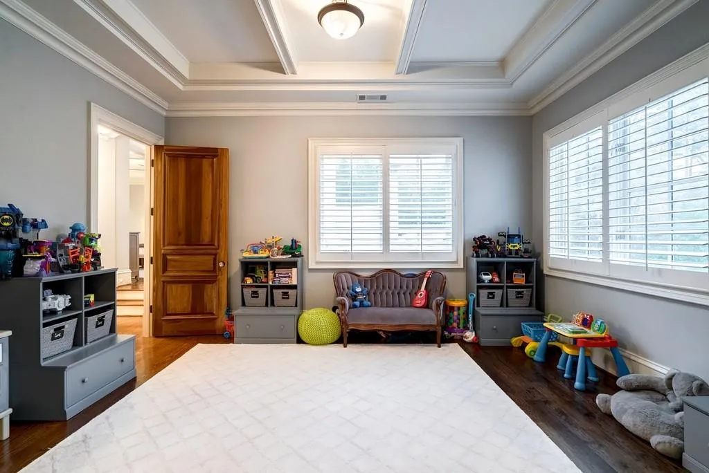 5045 Rebel Trail Road, Sandy Springs, Georgia 30327, 6 Bedrooms Bedrooms, ,6 BathroomsBathrooms,Residential,Sold,5045 Rebel Trail Road,6791483