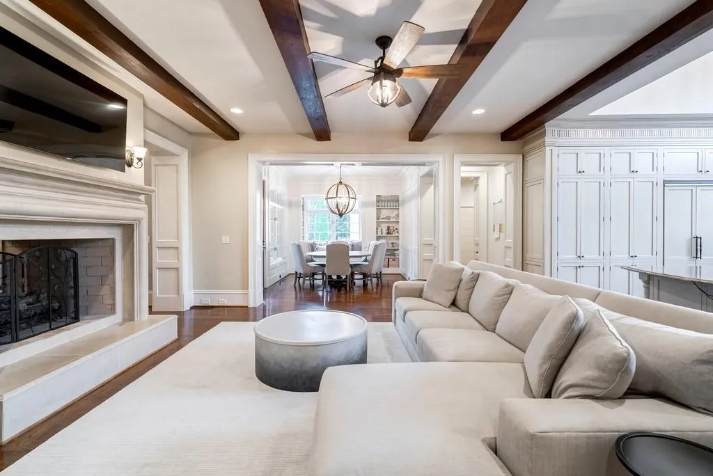 5045 Rebel Trail Road, Sandy Springs, Georgia 30327, 6 Bedrooms Bedrooms, ,6 BathroomsBathrooms,Residential,Sold,5045 Rebel Trail Road,6791483