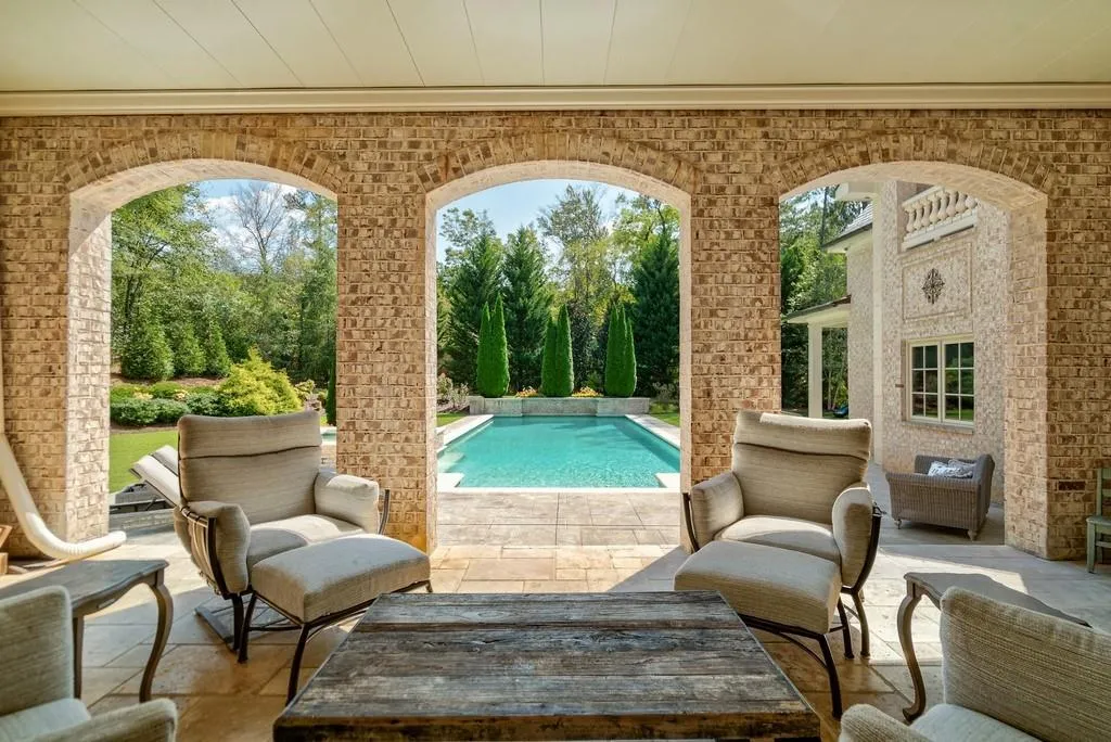 5045 Rebel Trail Road, Sandy Springs, Georgia 30327, 6 Bedrooms Bedrooms, ,6 BathroomsBathrooms,Residential,Sold,5045 Rebel Trail Road,6791483