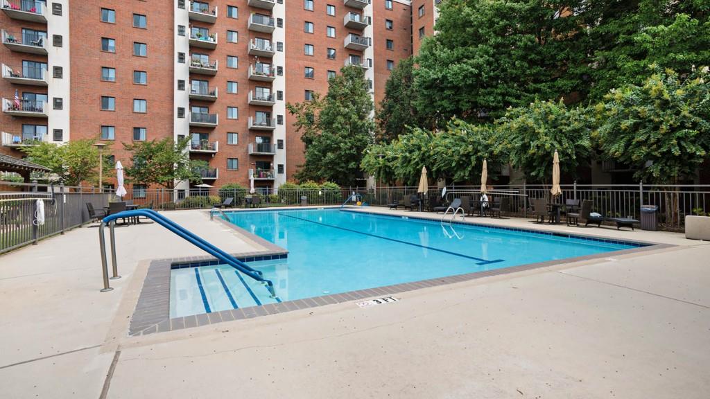 300 Johnson Ferry Road Unit B309, Atlanta, Georgia 30328, 1 Bedroom Bedrooms, ,1 BathroomBathrooms,Residential,Sold,300 Johnson Ferry Road Unit B309,7275361