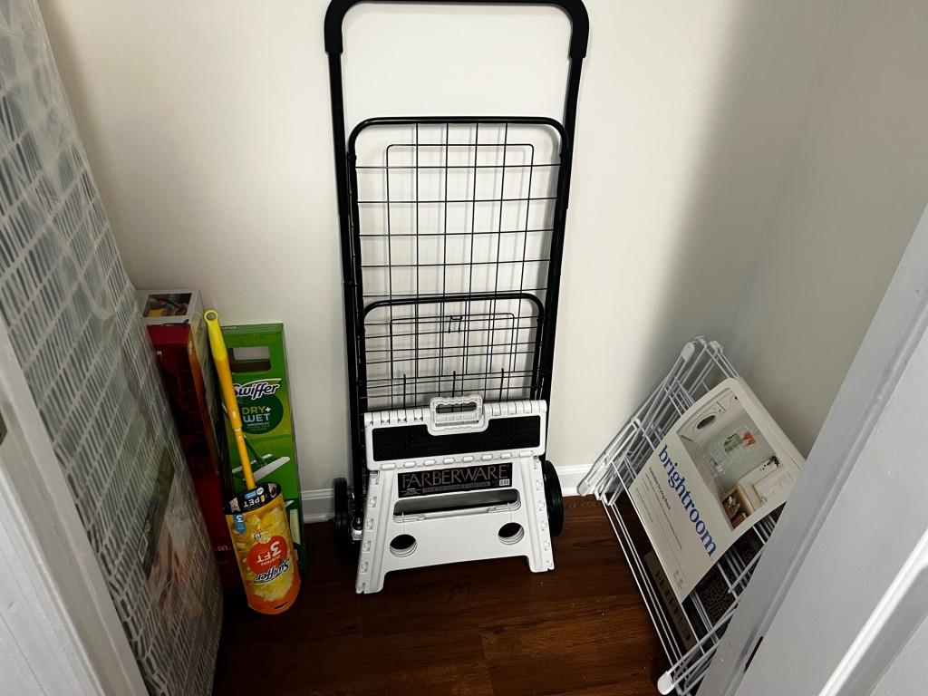 300 Johnson Ferry Road Unit B309, Atlanta, Georgia 30328, 1 Bedroom Bedrooms, ,1 BathroomBathrooms,Residential,Sold,300 Johnson Ferry Road Unit B309,7275361