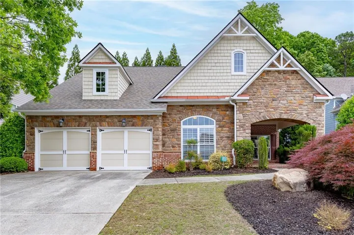 7042 Tree House Way, Flowery Branch, Georgia 30542