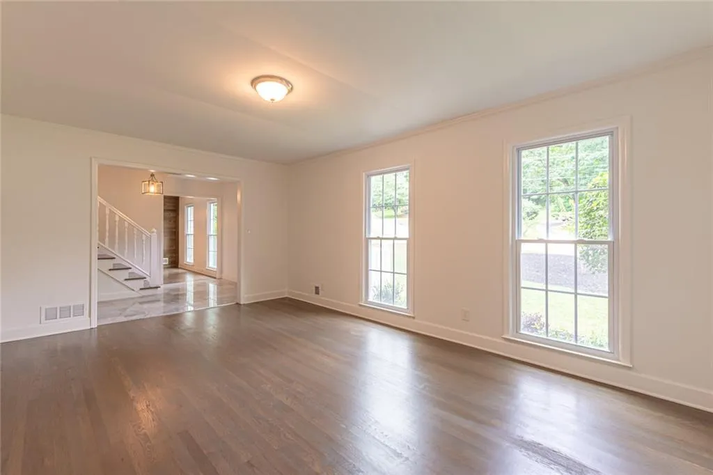 7180 Hunters Branch Drive, Atlanta, Georgia 30328, 4 Bedrooms Bedrooms, ,2 BathroomsBathrooms,Residential,Sold,7180 Hunters Branch Drive,6744253