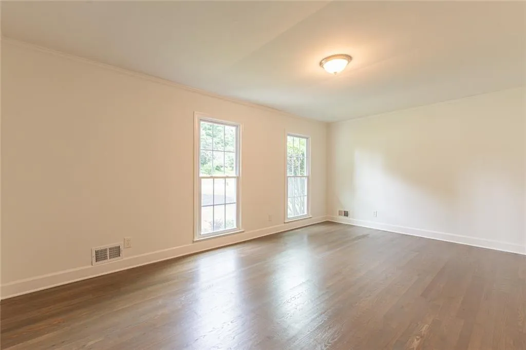 7180 Hunters Branch Drive, Atlanta, Georgia 30328, 4 Bedrooms Bedrooms, ,2 BathroomsBathrooms,Residential,Sold,7180 Hunters Branch Drive,6744253