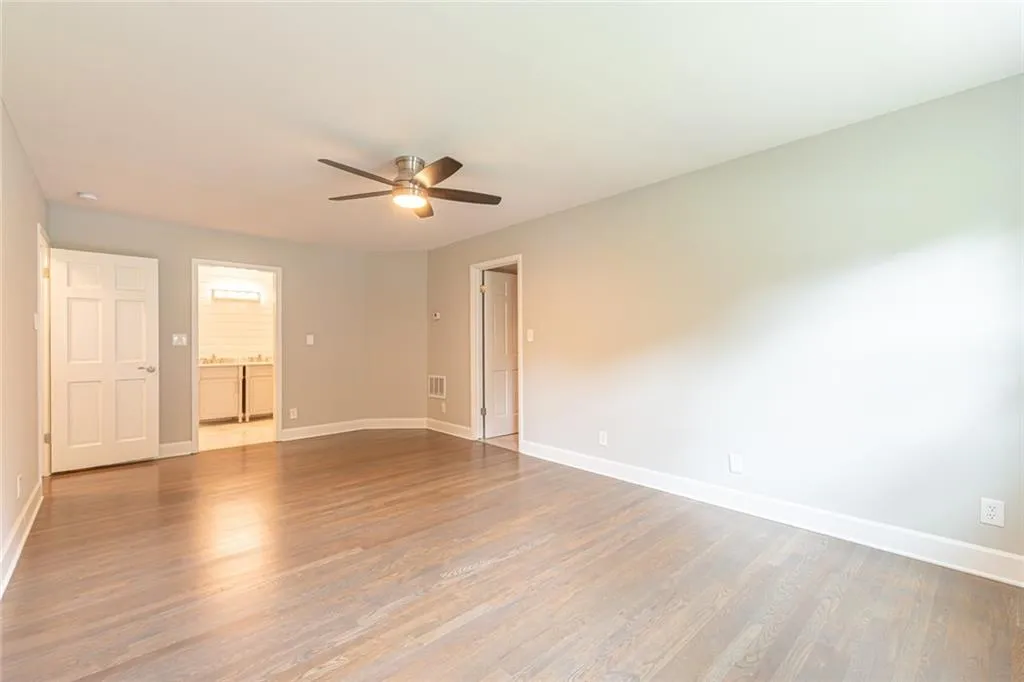 7180 Hunters Branch Drive, Atlanta, Georgia 30328, 4 Bedrooms Bedrooms, ,2 BathroomsBathrooms,Residential,Sold,7180 Hunters Branch Drive,6744253
