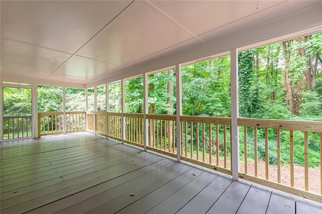 7180 Hunters Branch Drive, Atlanta, Georgia 30328, 4 Bedrooms Bedrooms, ,2 BathroomsBathrooms,Residential,Sold,7180 Hunters Branch Drive,6744253