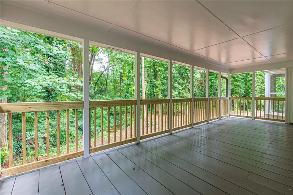 7180 Hunters Branch Drive, Atlanta, Georgia 30328, 4 Bedrooms Bedrooms, ,2 BathroomsBathrooms,Residential,Sold,7180 Hunters Branch Drive,6744253