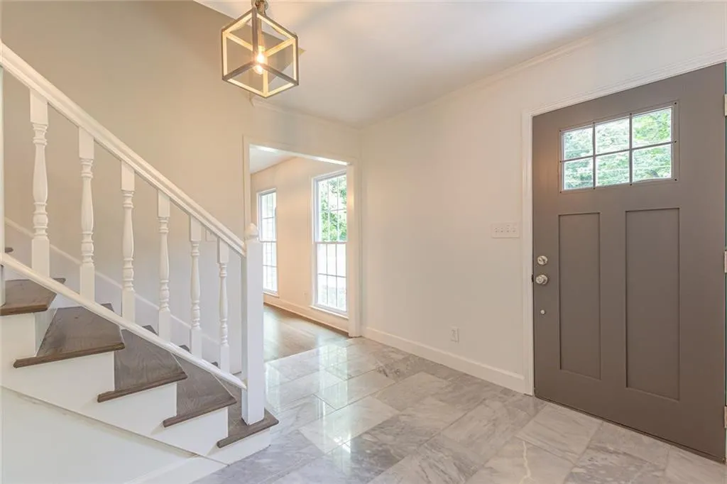 7180 Hunters Branch Drive, Atlanta, Georgia 30328, 4 Bedrooms Bedrooms, ,2 BathroomsBathrooms,Residential,Sold,7180 Hunters Branch Drive,6744253