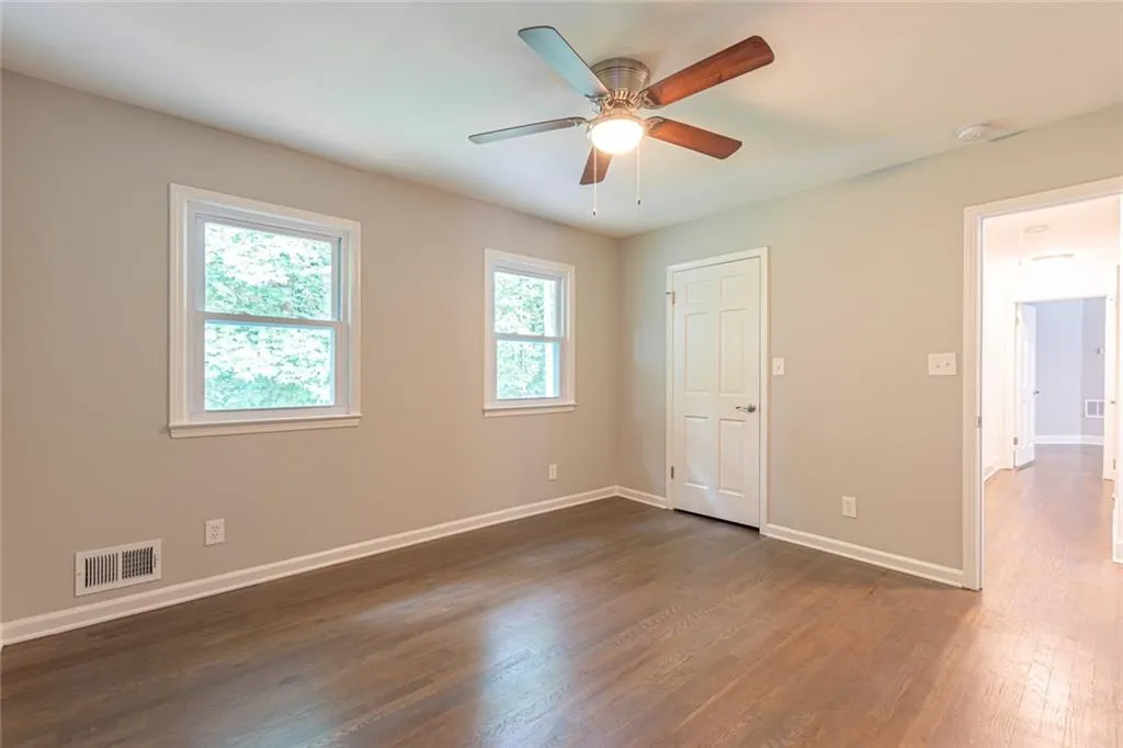 7180 Hunters Branch Drive, Atlanta, Georgia 30328, 4 Bedrooms Bedrooms, ,2 BathroomsBathrooms,Residential,Sold,7180 Hunters Branch Drive,6744253
