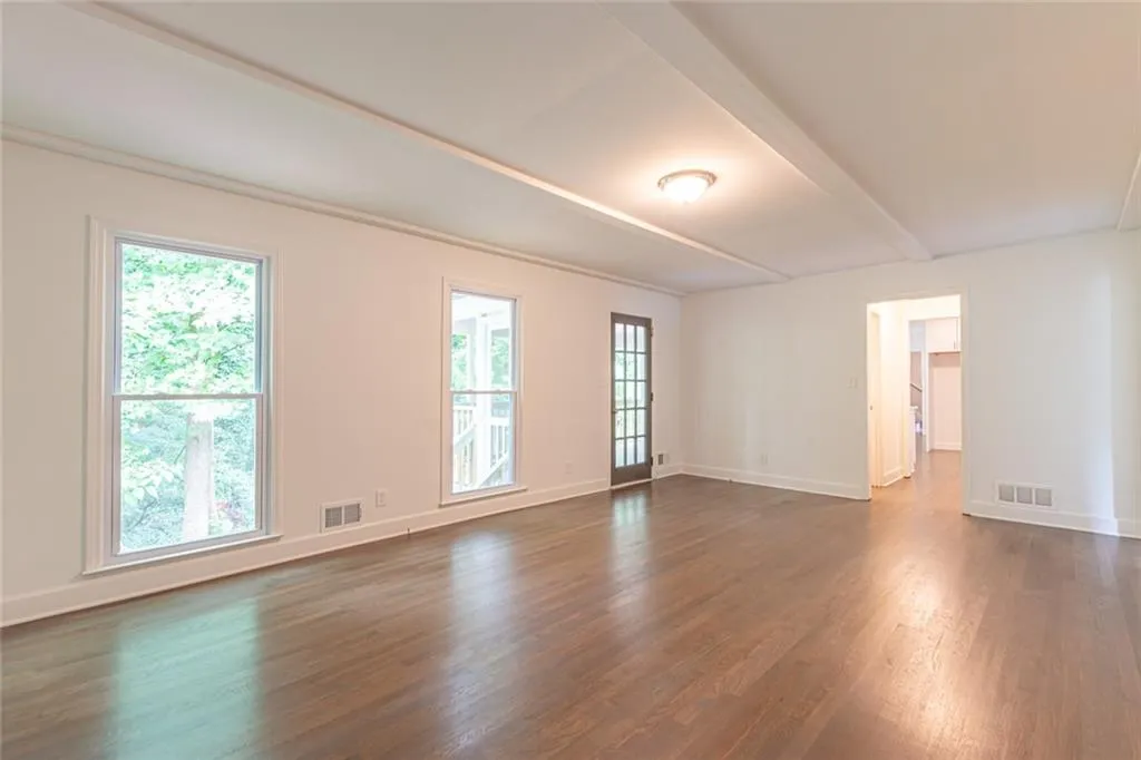 7180 Hunters Branch Drive, Atlanta, Georgia 30328, 4 Bedrooms Bedrooms, ,2 BathroomsBathrooms,Residential,Sold,7180 Hunters Branch Drive,6744253