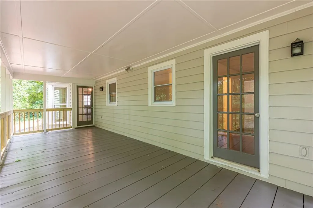 7180 Hunters Branch Drive, Atlanta, Georgia 30328, 4 Bedrooms Bedrooms, ,2 BathroomsBathrooms,Residential,Sold,7180 Hunters Branch Drive,6744253
