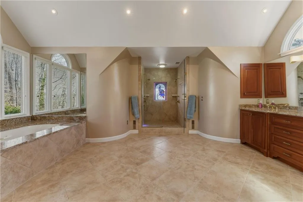 180 Grogans Landing, Atlanta, Georgia 30350, 5 Bedrooms Bedrooms, ,4 BathroomsBathrooms,Residential,For Sale,180 Grogans Landing,7729748