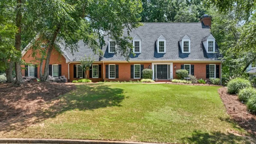 8705 River Bluff Lane, Roswell, Georgia 30076
