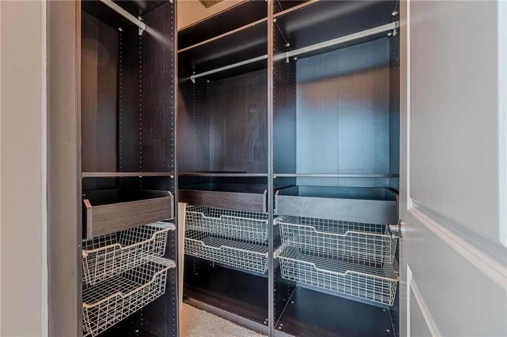 3324 Peachtree Road Ne Unit 810, Atlanta, Georgia 30326, 1 Bedroom Bedrooms, ,1 BathroomBathrooms,Residential,For Sale,3324 Peachtree Road Ne Unit 810,7637888