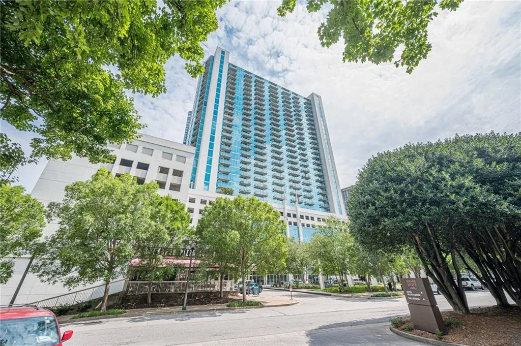 3324 Peachtree Road Ne Unit 810, Atlanta, Georgia 30326, 1 Bedroom Bedrooms, ,1 BathroomBathrooms,Residential,For Sale,3324 Peachtree Road Ne Unit 810,7637888