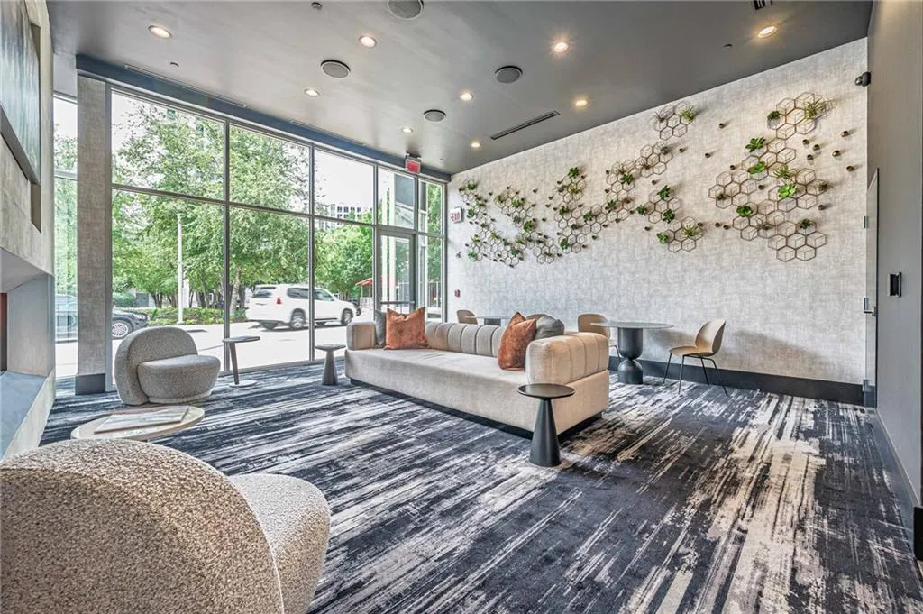 3324 Peachtree Road Ne Unit 810, Atlanta, Georgia 30326, 1 Bedroom Bedrooms, ,1 BathroomBathrooms,Residential,For Sale,3324 Peachtree Road Ne Unit 810,7637888