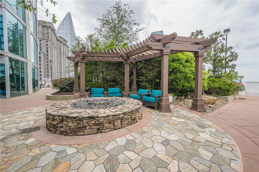 3324 Peachtree Road Ne Unit 810, Atlanta, Georgia 30326, 1 Bedroom Bedrooms, ,1 BathroomBathrooms,Residential,For Sale,3324 Peachtree Road Ne Unit 810,7637888