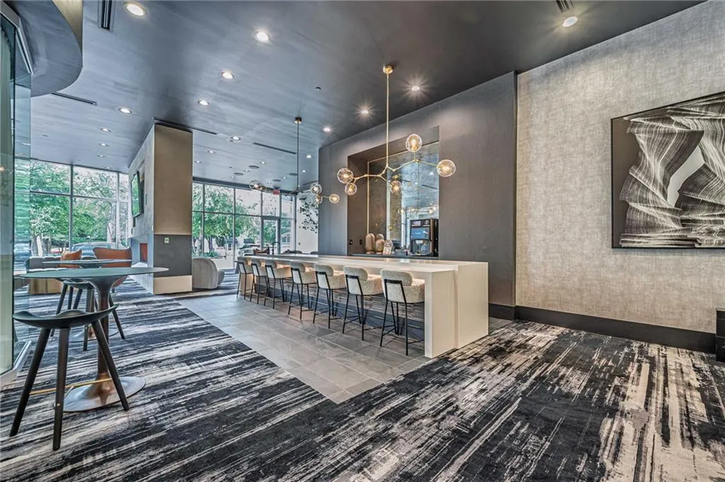 3324 Peachtree Road Ne Unit 810, Atlanta, Georgia 30326, 1 Bedroom Bedrooms, ,1 BathroomBathrooms,Residential,For Sale,3324 Peachtree Road Ne Unit 810,7637888