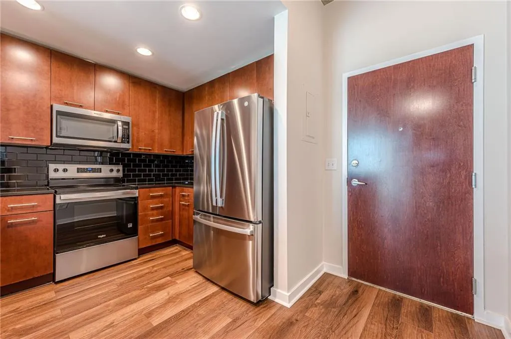 3324 Peachtree Road Ne Unit 810, Atlanta, Georgia 30326, 1 Bedroom Bedrooms, ,1 BathroomBathrooms,Residential,For Sale,3324 Peachtree Road Ne Unit 810,7637888