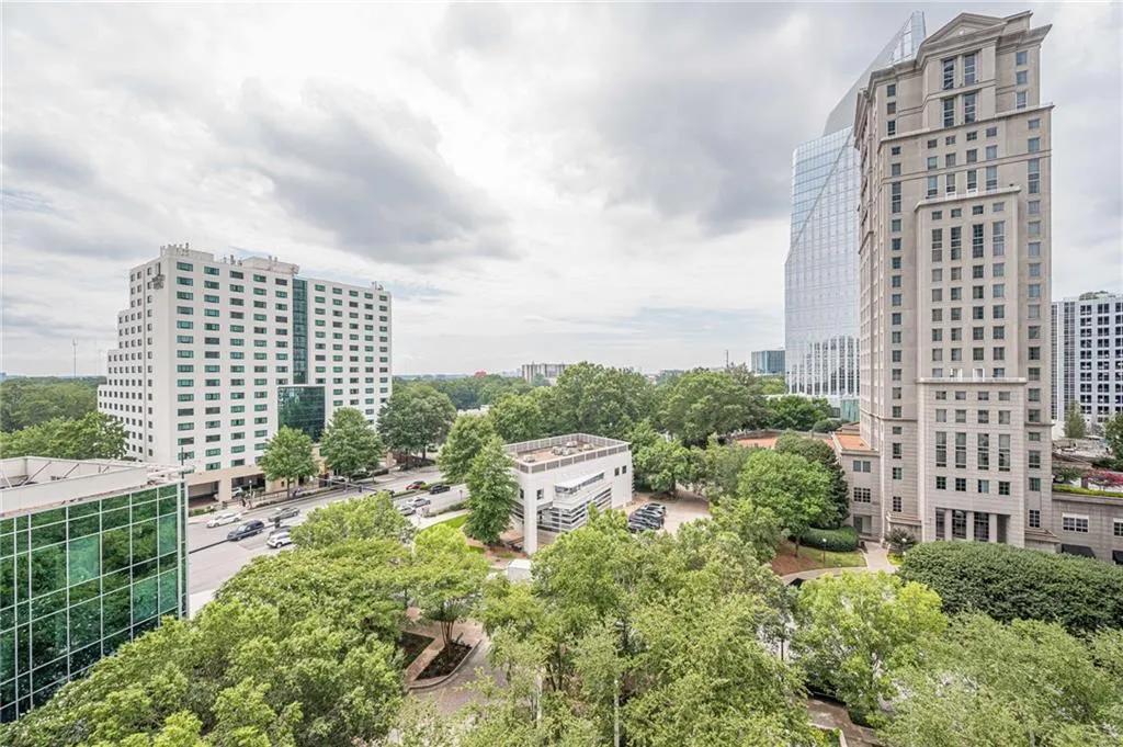 3324 Peachtree Road Ne Unit 810, Atlanta, Georgia 30326, 1 Bedroom Bedrooms, ,1 BathroomBathrooms,Residential,For Sale,3324 Peachtree Road Ne Unit 810,7637888
