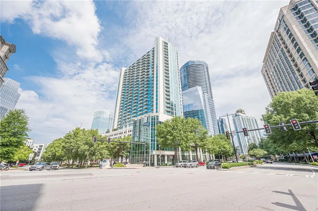 3324 Peachtree Road Ne Unit 810, Atlanta, Georgia 30326, 1 Bedroom Bedrooms, ,1 BathroomBathrooms,Residential,For Sale,3324 Peachtree Road Ne Unit 810,7637888