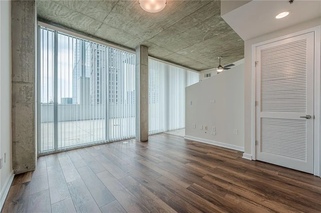 3324 Peachtree Road Ne Unit 810, Atlanta, Georgia 30326, 1 Bedroom Bedrooms, ,1 BathroomBathrooms,Residential,For Sale,3324 Peachtree Road Ne Unit 810,7637888
