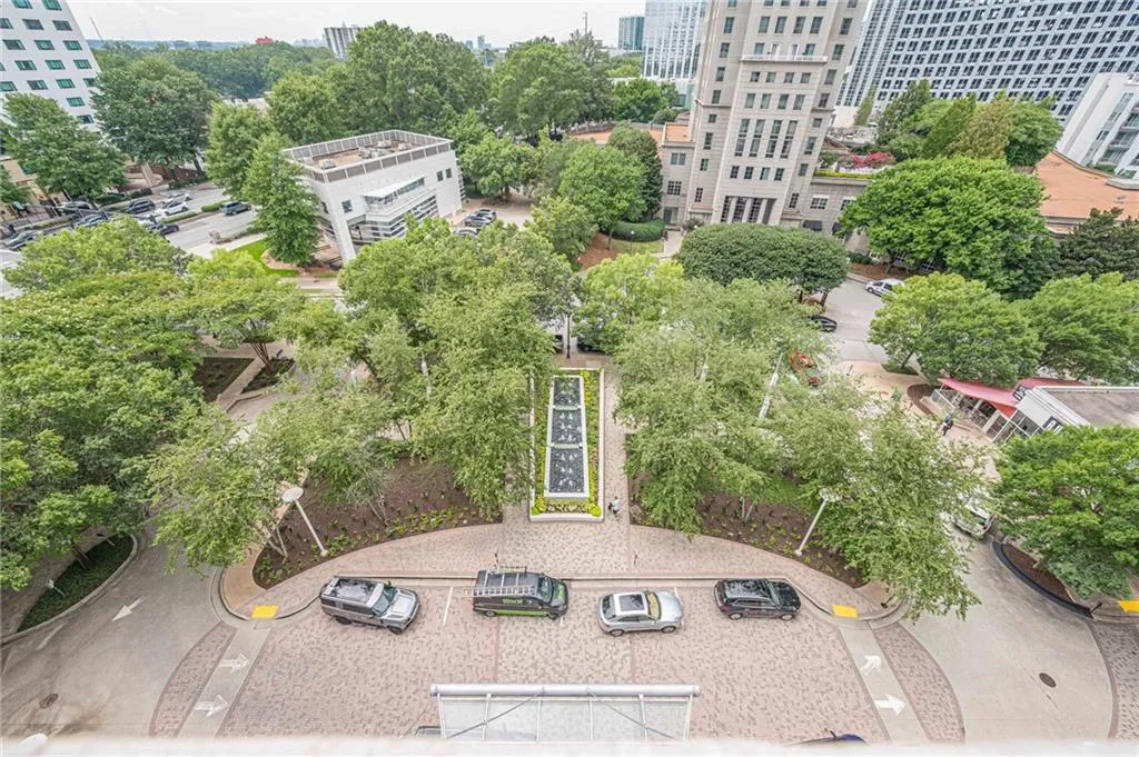 3324 Peachtree Road Ne Unit 810, Atlanta, Georgia 30326, 1 Bedroom Bedrooms, ,1 BathroomBathrooms,Residential,For Sale,3324 Peachtree Road Ne Unit 810,7637888