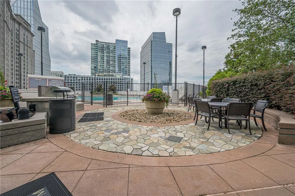 3324 Peachtree Road Ne Unit 810, Atlanta, Georgia 30326, 1 Bedroom Bedrooms, ,1 BathroomBathrooms,Residential,For Sale,3324 Peachtree Road Ne Unit 810,7637888