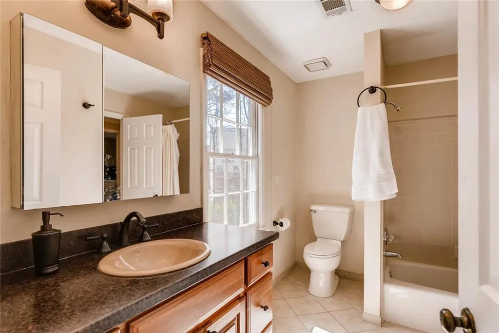 555 Tahoma Drive, Sandy Springs, Georgia 30350, 4 Bedrooms Bedrooms, ,2 BathroomsBathrooms,Residential,Sold,555 Tahoma Drive,5816623