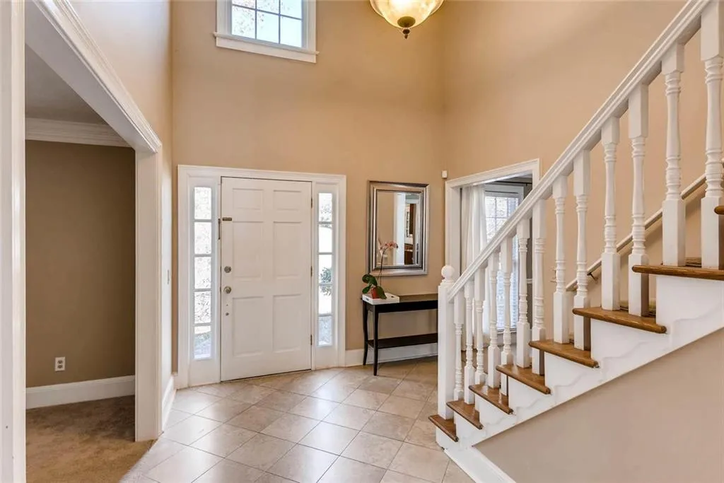 555 Tahoma Drive, Sandy Springs, Georgia 30350, 4 Bedrooms Bedrooms, ,2 BathroomsBathrooms,Residential,Sold,555 Tahoma Drive,5816623