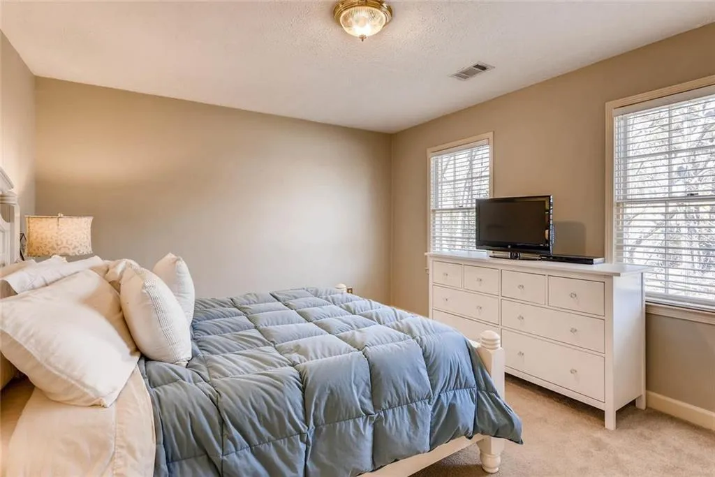 555 Tahoma Drive, Sandy Springs, Georgia 30350, 4 Bedrooms Bedrooms, ,2 BathroomsBathrooms,Residential,Sold,555 Tahoma Drive,5816623