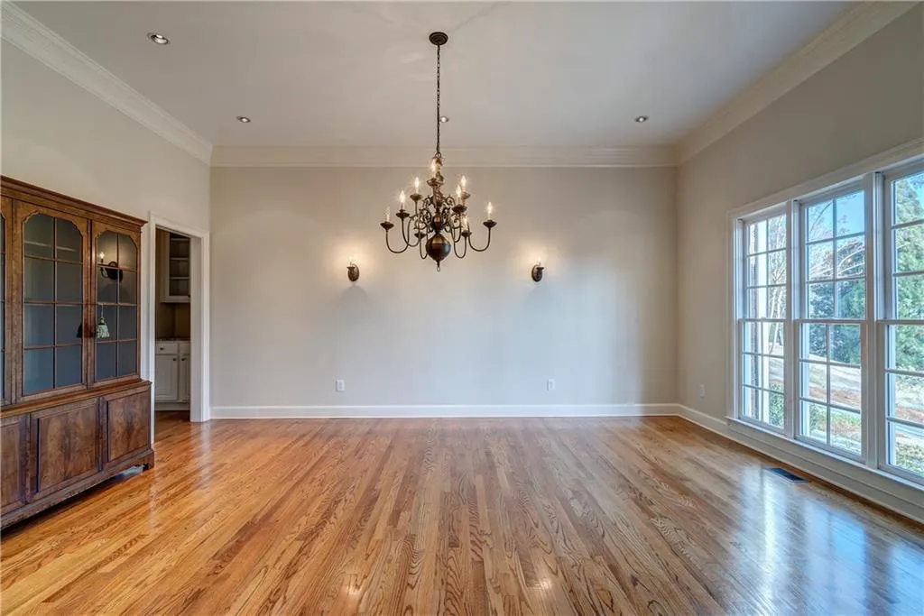 5310 S Trimble Road, Atlanta, Georgia 30342, 5 Bedrooms Bedrooms, ,3 BathroomsBathrooms,Residential,Sold,5310 S Trimble Road,6522468