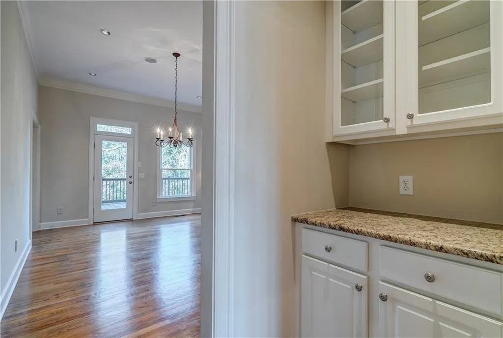 5310 S Trimble Road, Atlanta, Georgia 30342, 5 Bedrooms Bedrooms, ,3 BathroomsBathrooms,Residential,Sold,5310 S Trimble Road,6522468