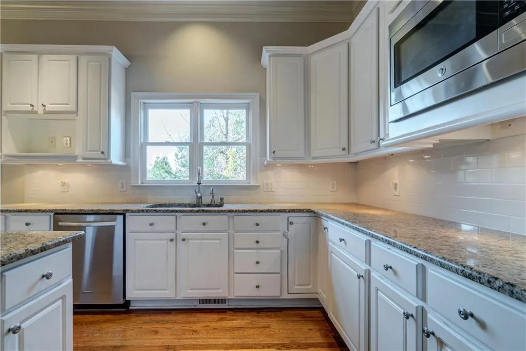 5310 S Trimble Road, Atlanta, Georgia 30342, 5 Bedrooms Bedrooms, ,3 BathroomsBathrooms,Residential,Sold,5310 S Trimble Road,6522468