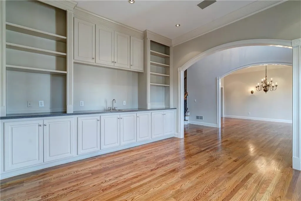 5310 S Trimble Road, Atlanta, Georgia 30342, 5 Bedrooms Bedrooms, ,3 BathroomsBathrooms,Residential,Sold,5310 S Trimble Road,6522468