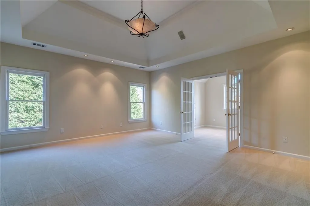5310 S Trimble Road, Atlanta, Georgia 30342, 5 Bedrooms Bedrooms, ,3 BathroomsBathrooms,Residential,Sold,5310 S Trimble Road,6522468