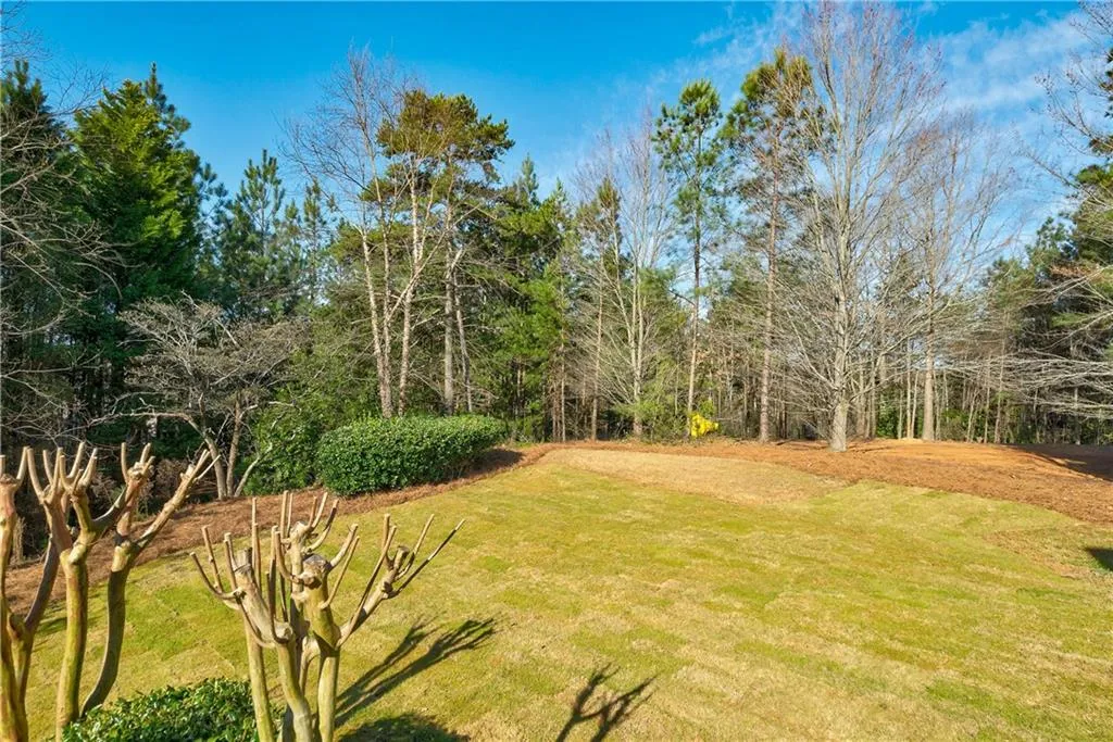 5310 S Trimble Road, Atlanta, Georgia 30342, 5 Bedrooms Bedrooms, ,3 BathroomsBathrooms,Residential,Sold,5310 S Trimble Road,6522468